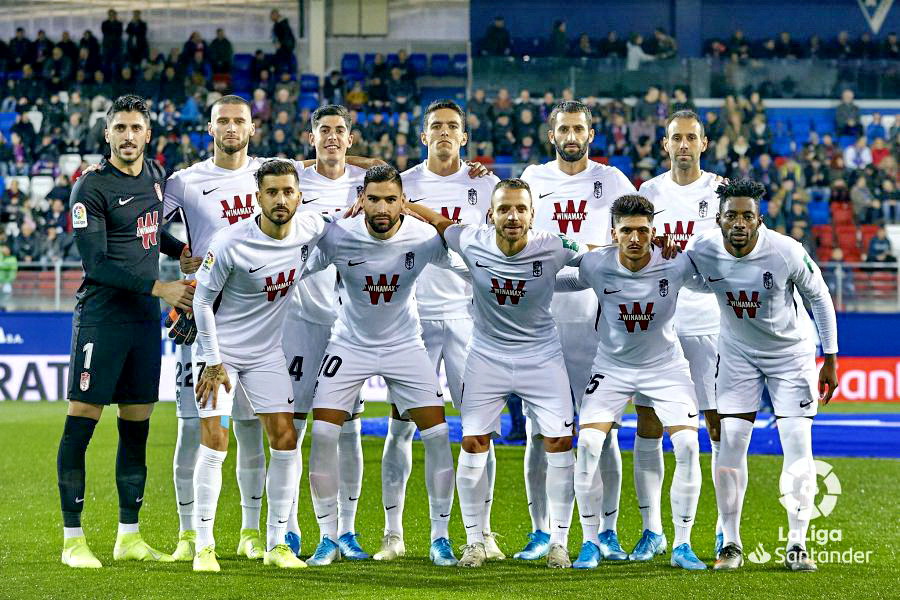 Alineaciones de granada club de fútbol contra sd eibar